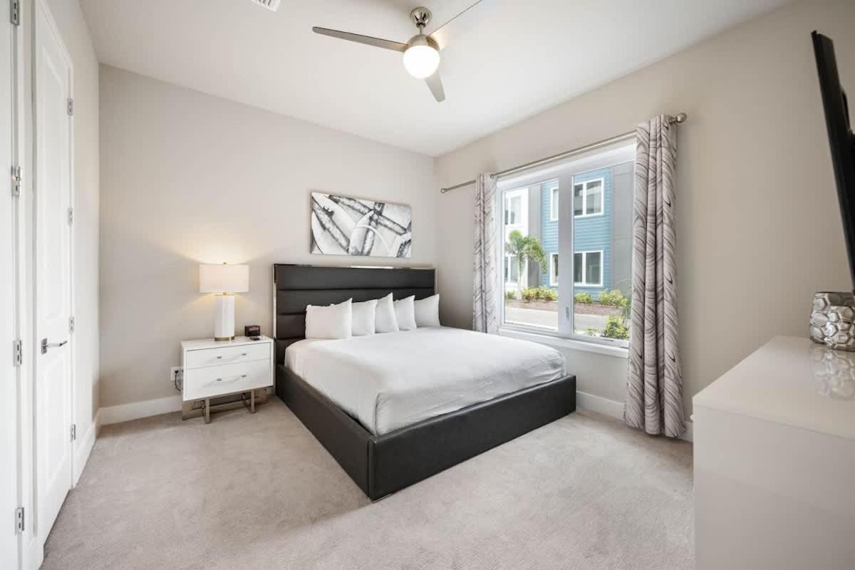Resort-style 4-bed Loft Apartment