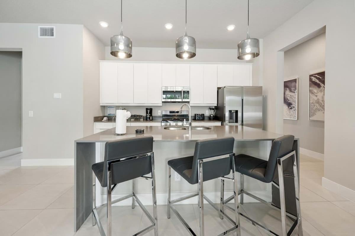 Apartment Resort-style 4-bed Loft Kissimmee